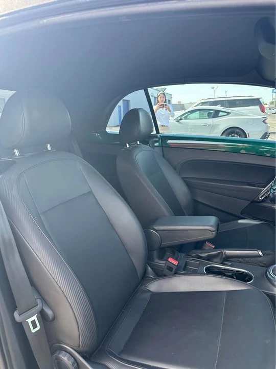 2017 Volkswagen A5 Beetle - Image 5 of 6