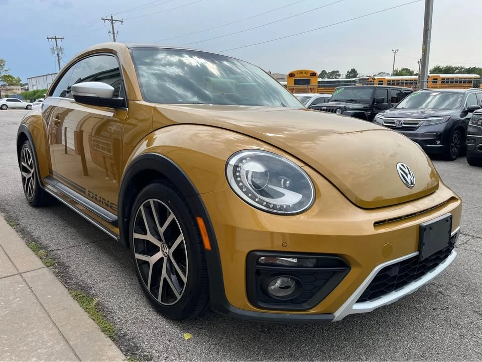 2017 Volkswagen A5 Beetle - Image 3 of 10