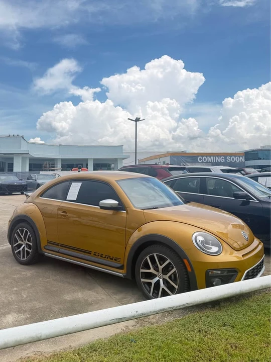 2017 Volkswagen A5 Beetle - Image 2 of 6