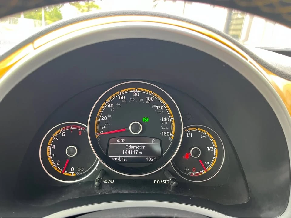 2017 Volkswagen A5 Beetle - Image 9 of 10