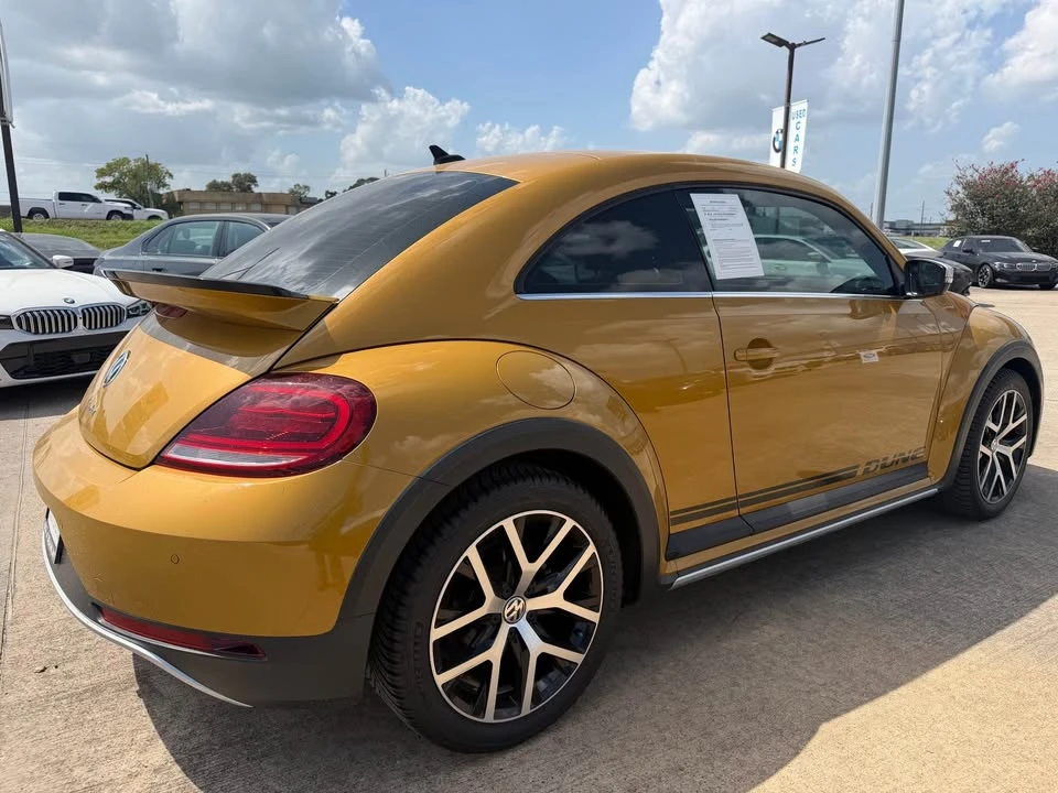 2017 Volkswagen A5 Beetle - Image 5 of 19