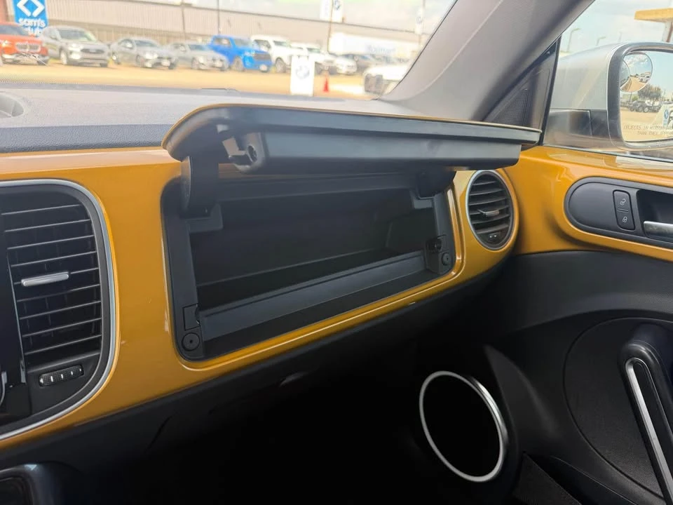 2017 Volkswagen A5 Beetle - Image 18 of 19