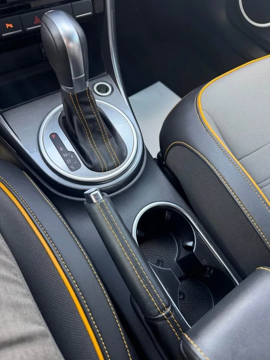 2017 Volkswagen A5 Beetle - Image 16 of 19