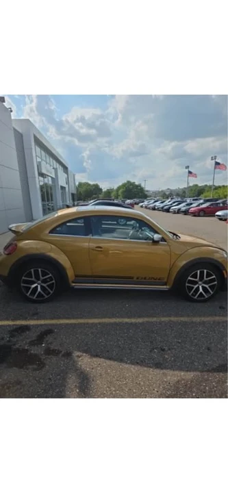 2017 Volkswagen A5 Beetle - Image 5 of 11