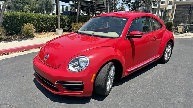 2017 Volkswagen Beetle 1.8T Hatchback 2D