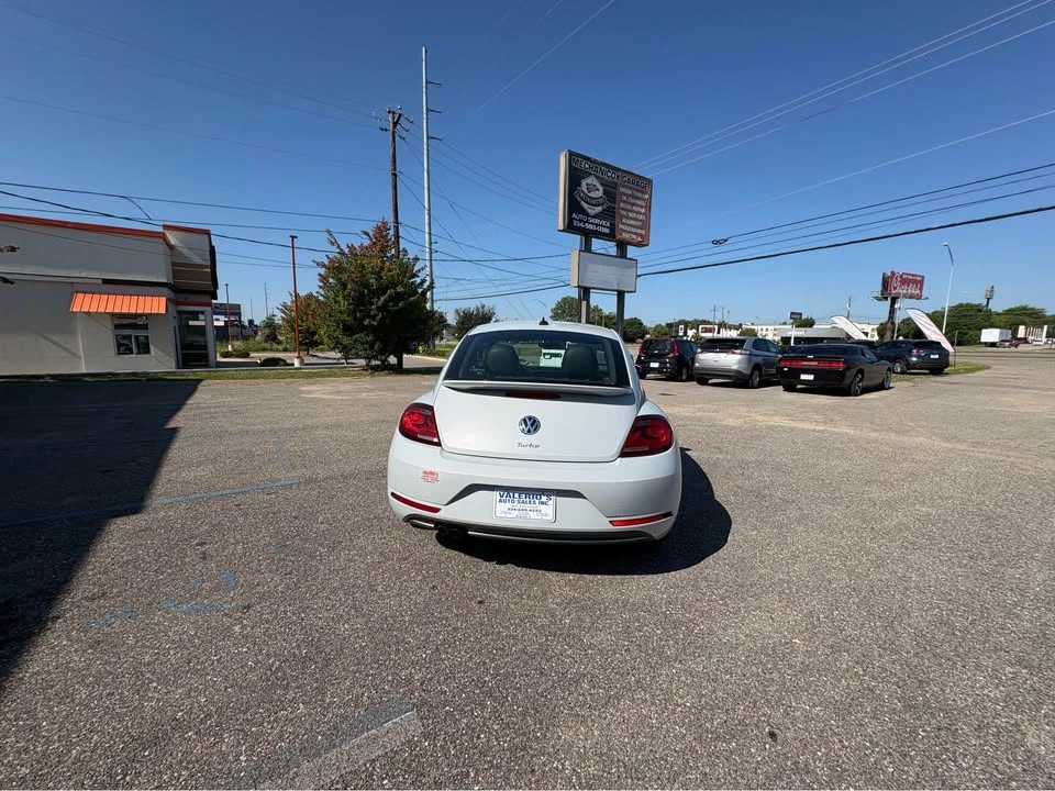 2017 Volkswagen A5 Beetle - Image 11 of 12