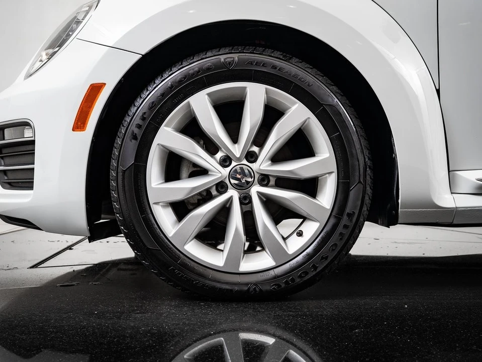 2017 Volkswagen A5 Beetle - Image 14 of 21