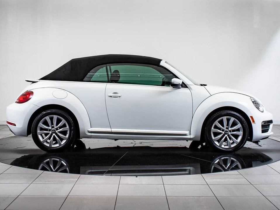 2017 Volkswagen A5 Beetle - Image 7 of 21