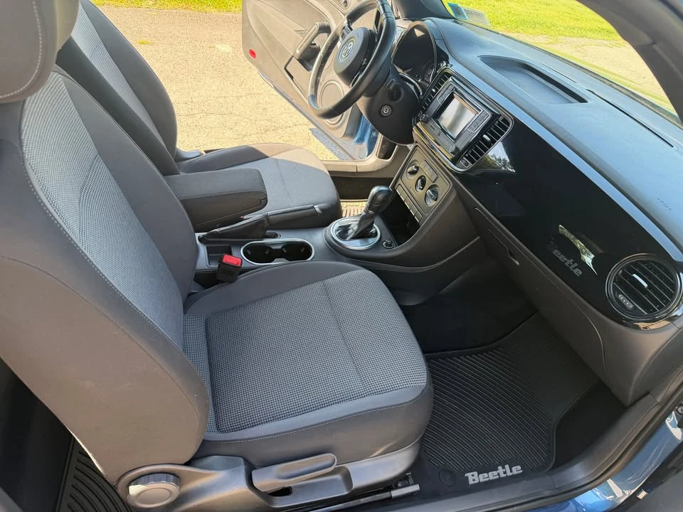 2017 Volkswagen A5 Beetle - Image 11 of 16