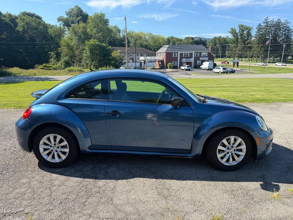 2017 Volkswagen A5 Beetle - Image 3 of 16
