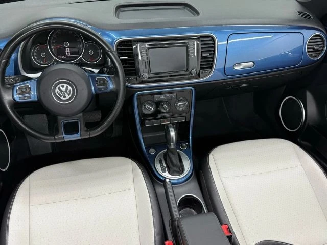 2017 Volkswagen A5 Beetle - Image 2 of 12
