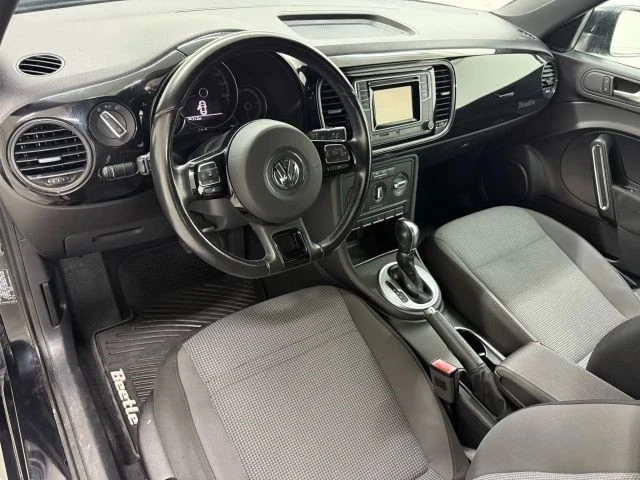 2017 Volkswagen A5 Beetle - Image 2 of 12
