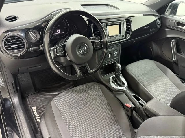 2017 Volkswagen A5 Beetle - Image 2 of 12