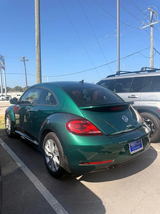 2017 Volkswagen A5 Beetle - Image 5 of 9