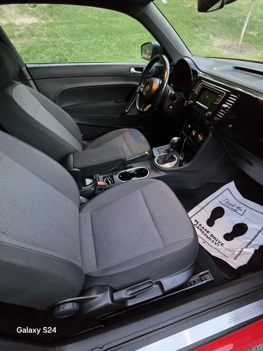 2017 Volkswagen A5 Beetle - Image 14 of 19