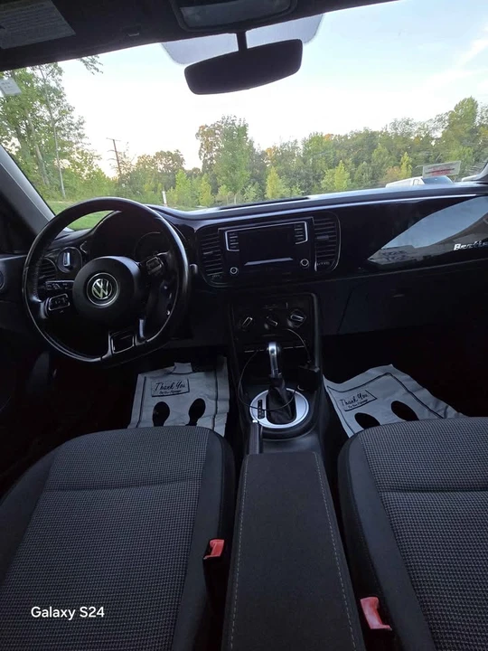 2017 Volkswagen A5 Beetle - Image 12 of 19