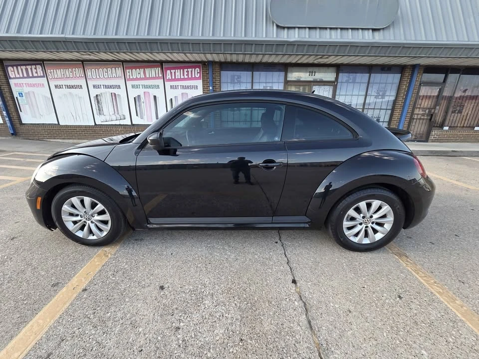 2017 Volkswagen A5 Beetle - Image 3 of 17