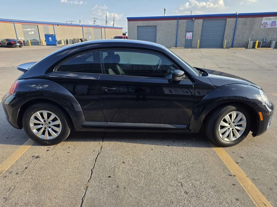 2017 Volkswagen A5 Beetle - Image 7 of 17