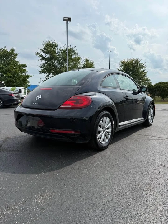 2017 Volkswagen A5 Beetle - Image 5 of 16