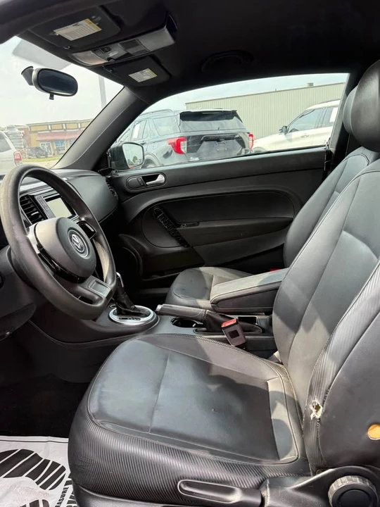 2017 Volkswagen A5 Beetle - Image 10 of 16