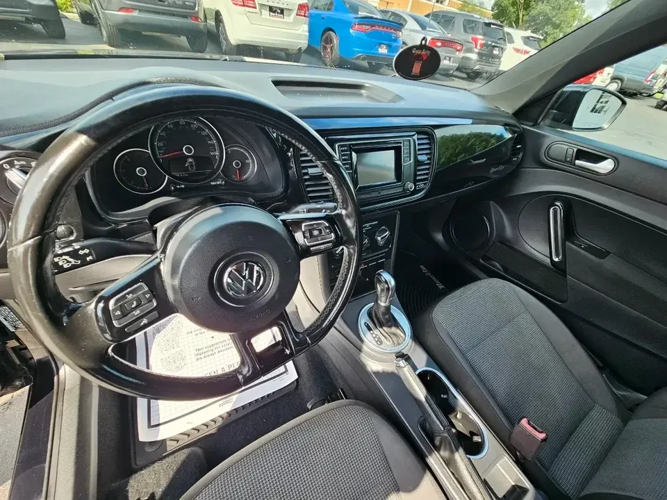2017 Volkswagen A5 Beetle - Image 16 of 18