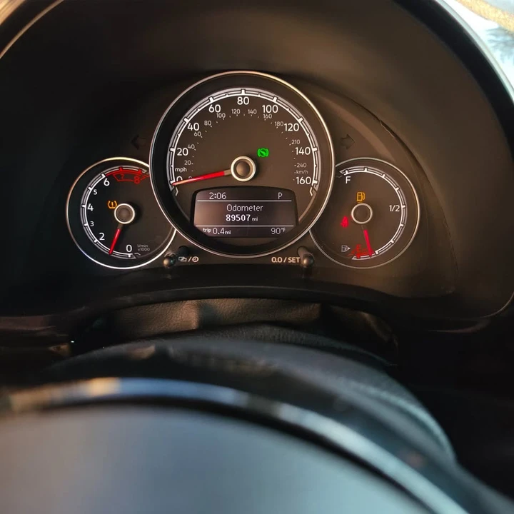 2017 Volkswagen A5 Beetle - Image 4 of 18