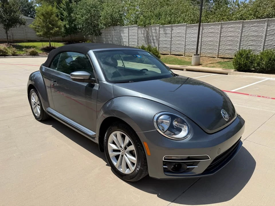 2017 Volkswagen A5 Beetle - Image 5 of 17