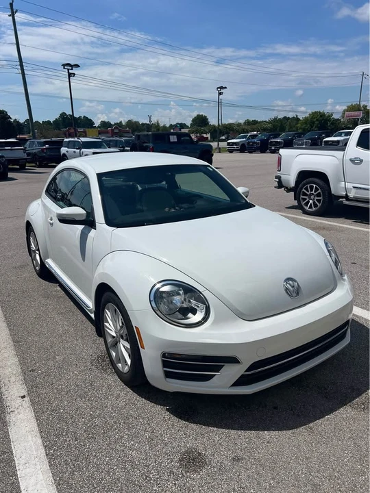 2017 Volkswagen A5 Beetle - Image 2 of 6