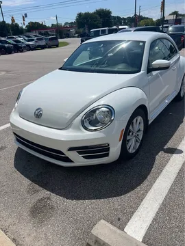 2017 Volkswagen Beetle 1.8T SE Hatchback 2D