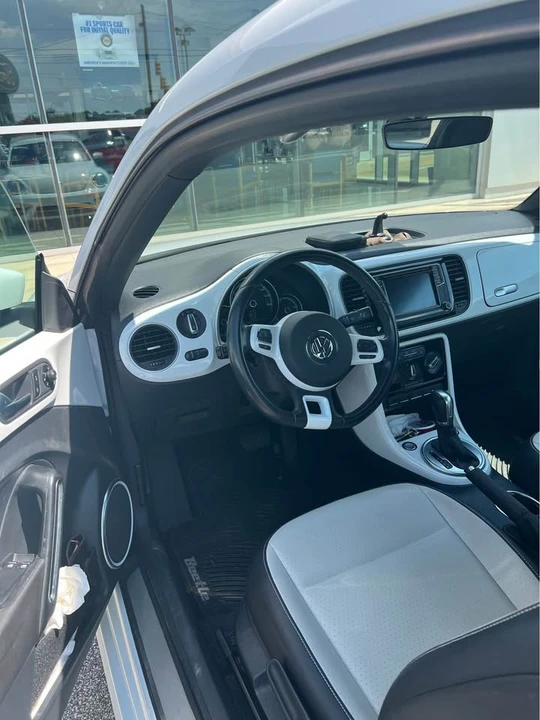 2017 Volkswagen A5 Beetle - Image 6 of 6