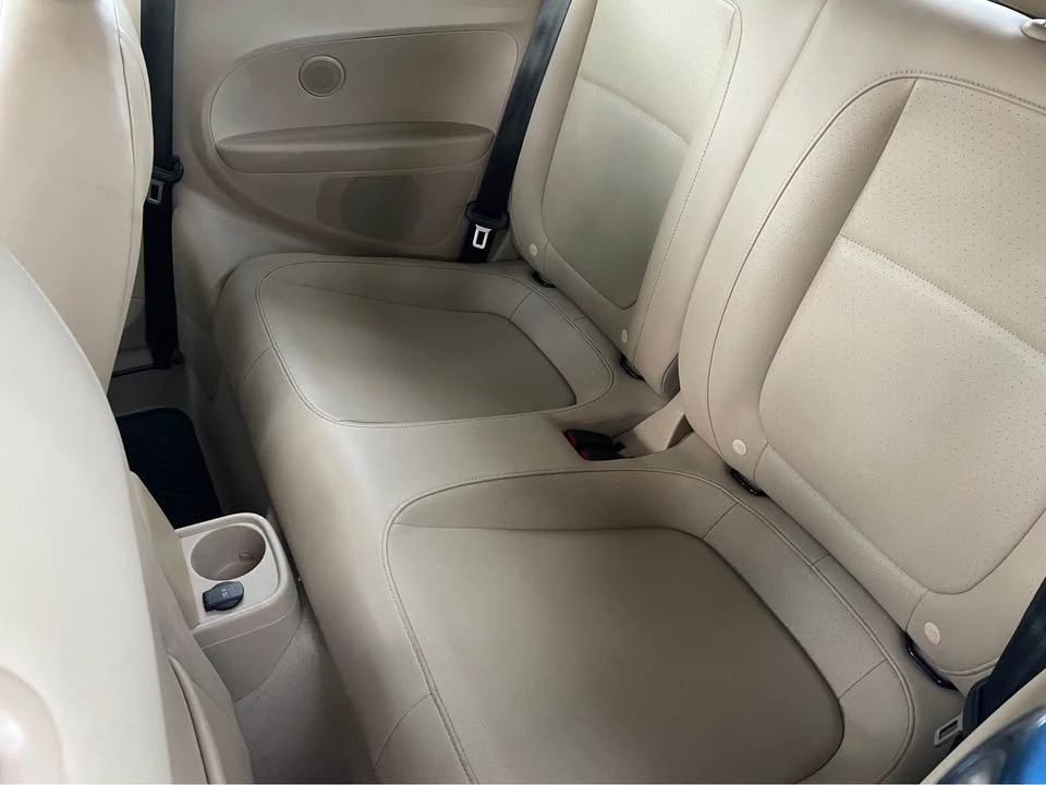2017 Volkswagen A5 Beetle - Image 6 of 8