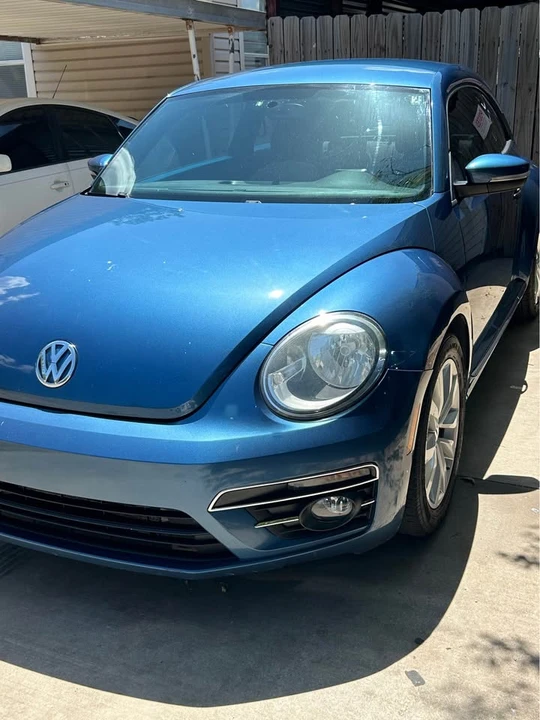 2017 Volkswagen A5 Beetle - Image 2 of 6