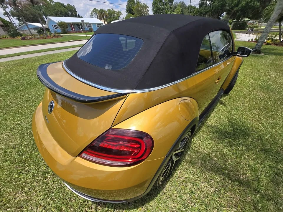 2017 Volkswagen A5 Beetle - Image 2 of 20