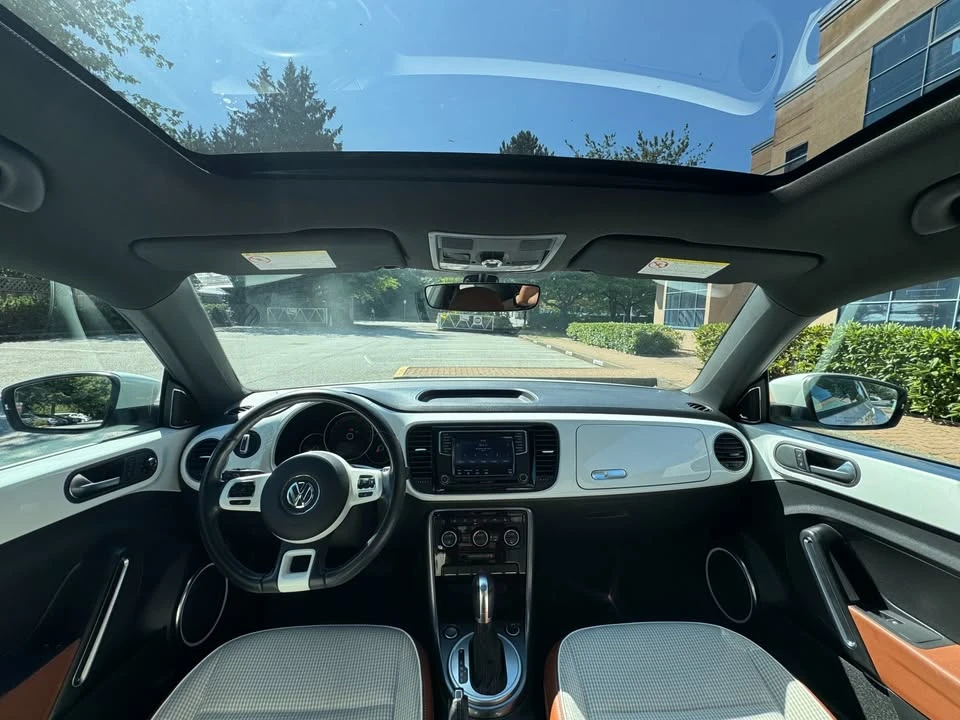 2017 Volkswagen A5 Beetle - Image 10 of 16