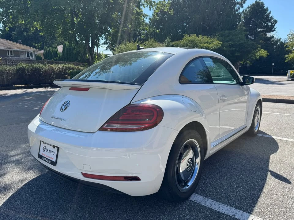 2017 Volkswagen A5 Beetle - Image 5 of 16