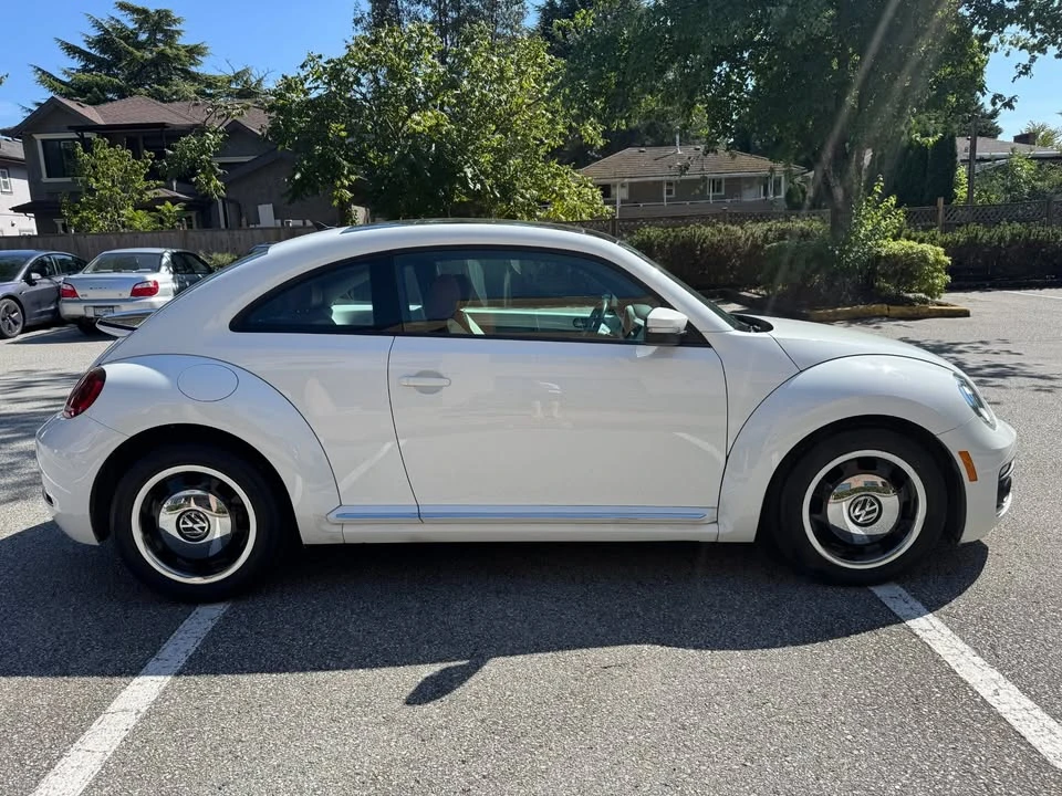 2017 Volkswagen A5 Beetle - Image 4 of 16