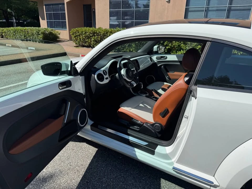 2017 Volkswagen A5 Beetle - Image 5 of 16