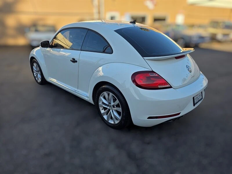 2017 Volkswagen A5 Beetle - Image 7 of 16