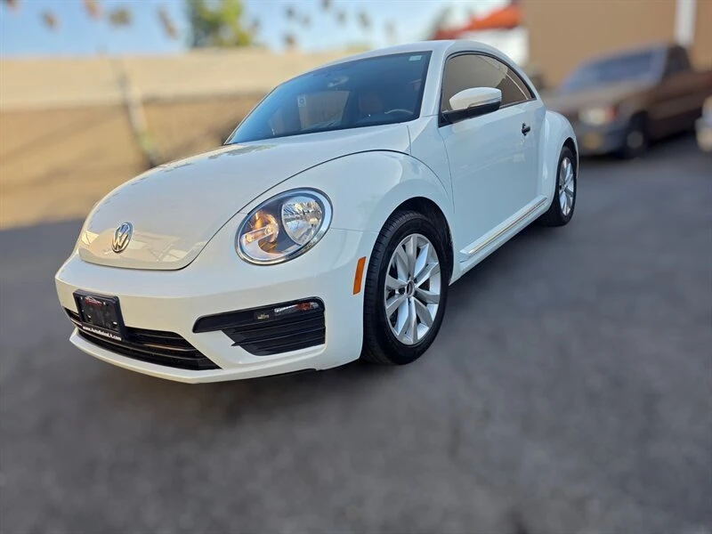 2017 Volkswagen A5 Beetle - Image 2 of 16