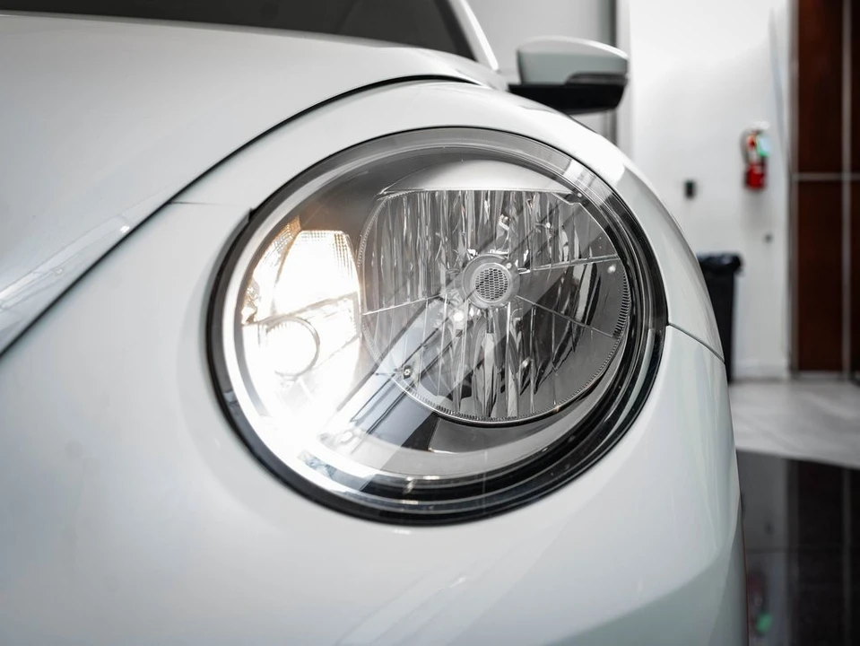 2017 Volkswagen A5 Beetle - Image 17 of 21