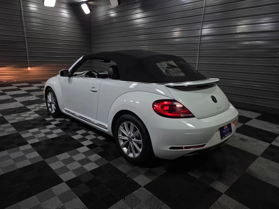2017 Volkswagen A5 Beetle - Image 11 of 12