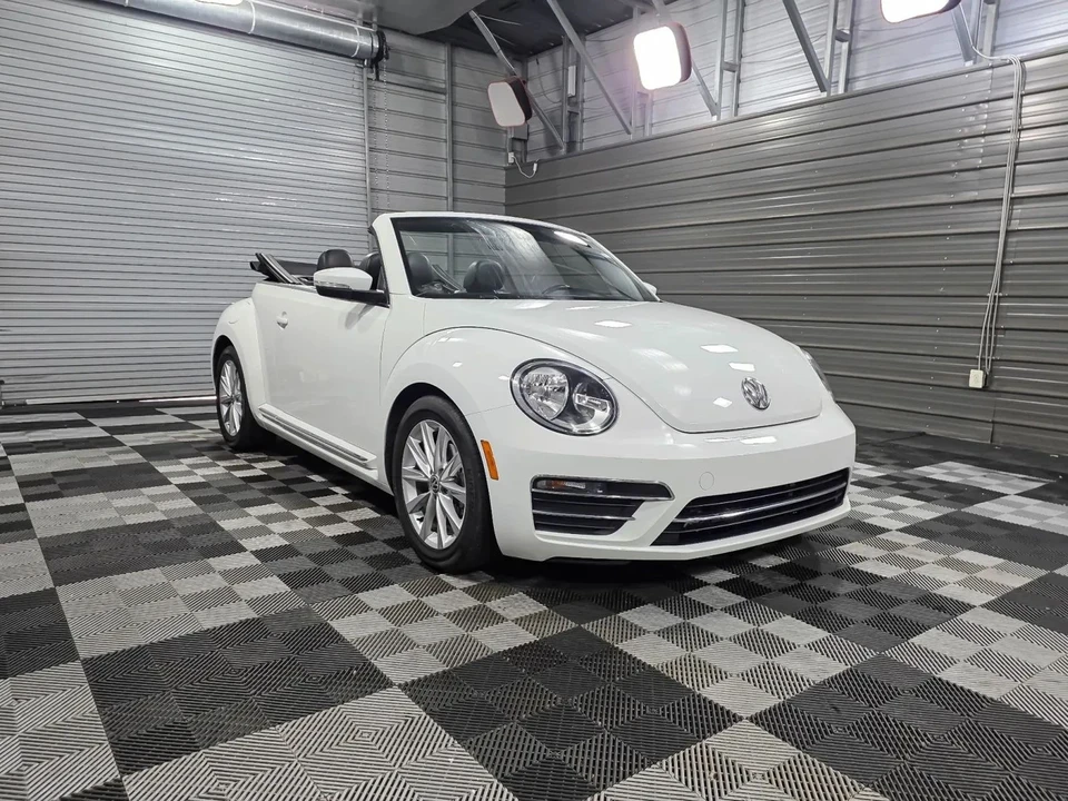 2017 Volkswagen A5 Beetle - Image 4 of 12