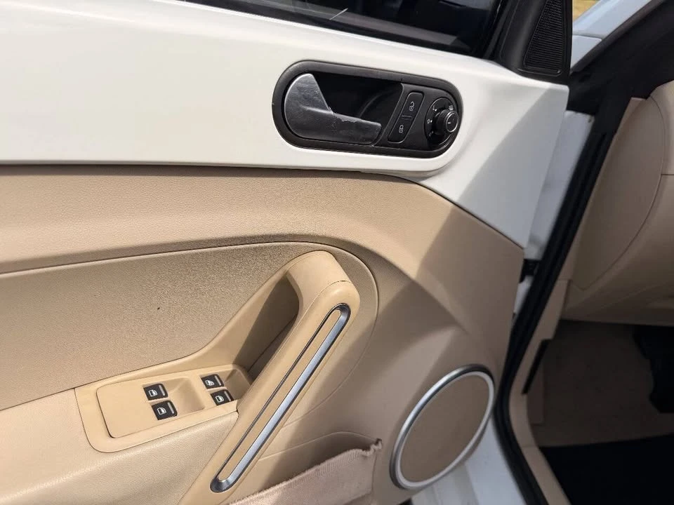 2017 Volkswagen A5 Beetle - Image 13 of 15
