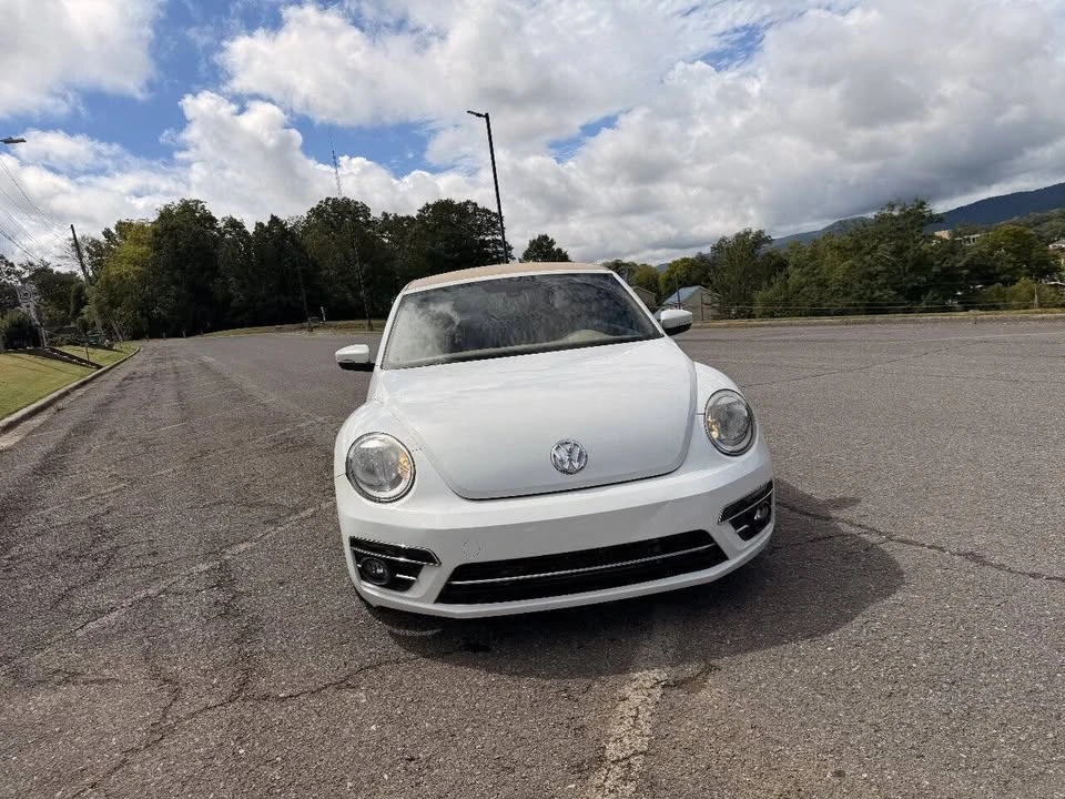 2017 Volkswagen A5 Beetle - Image 5 of 15