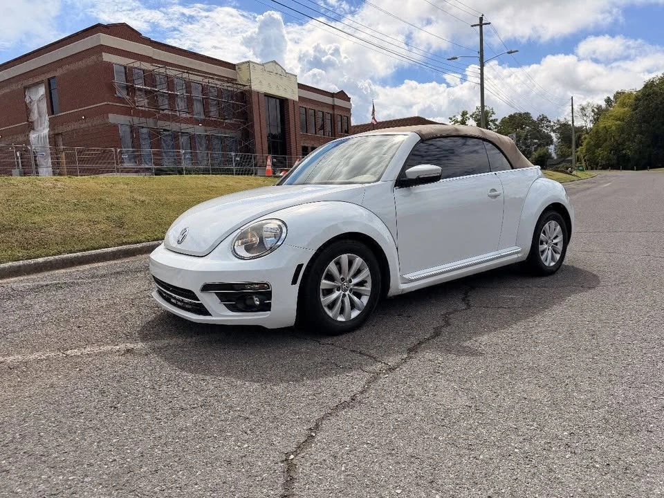 2017 Volkswagen A5 Beetle - Image 4 of 15