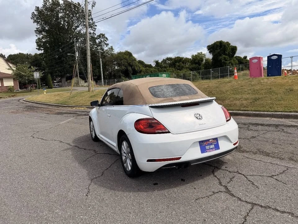 2017 Volkswagen A5 Beetle - Image 9 of 15