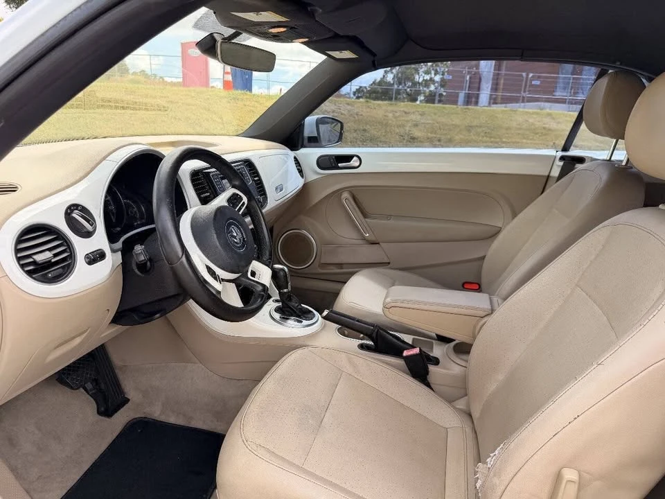 2017 Volkswagen A5 Beetle - Image 11 of 15