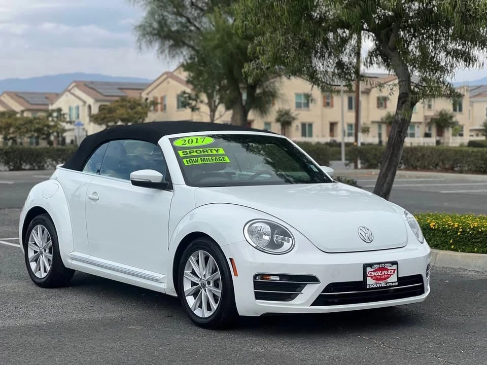 2017 Volkswagen A5 Beetle - Image 2 of 20