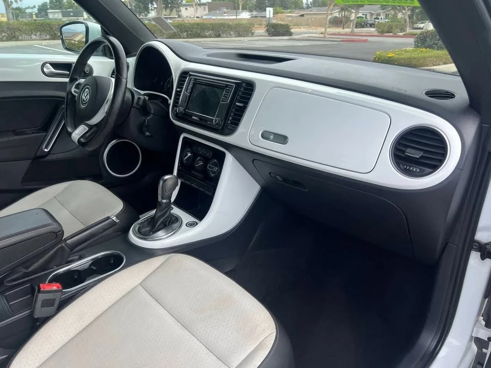 2017 Volkswagen A5 Beetle - Image 8 of 20