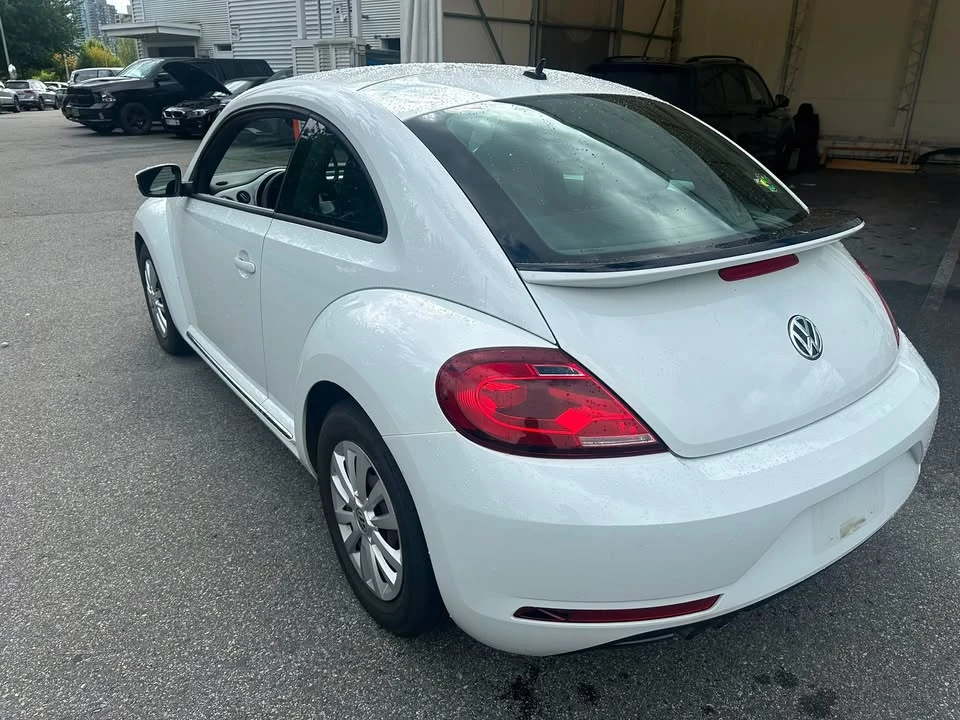 2017 Volkswagen A5 Beetle - Image 7 of 14